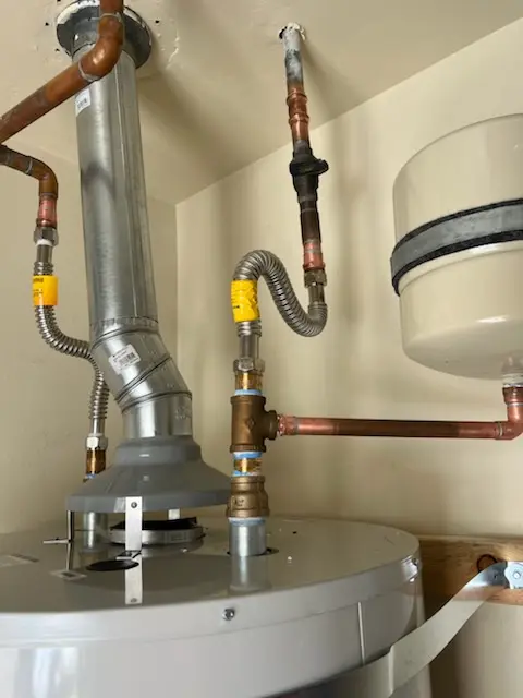 Water heater installation and plumbing repair in Pea Ridge